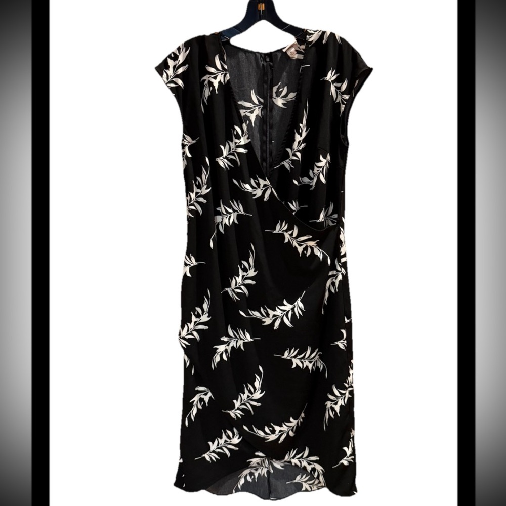Merona Black & White Faux Wrap Dress Asymmetrical Size Medium